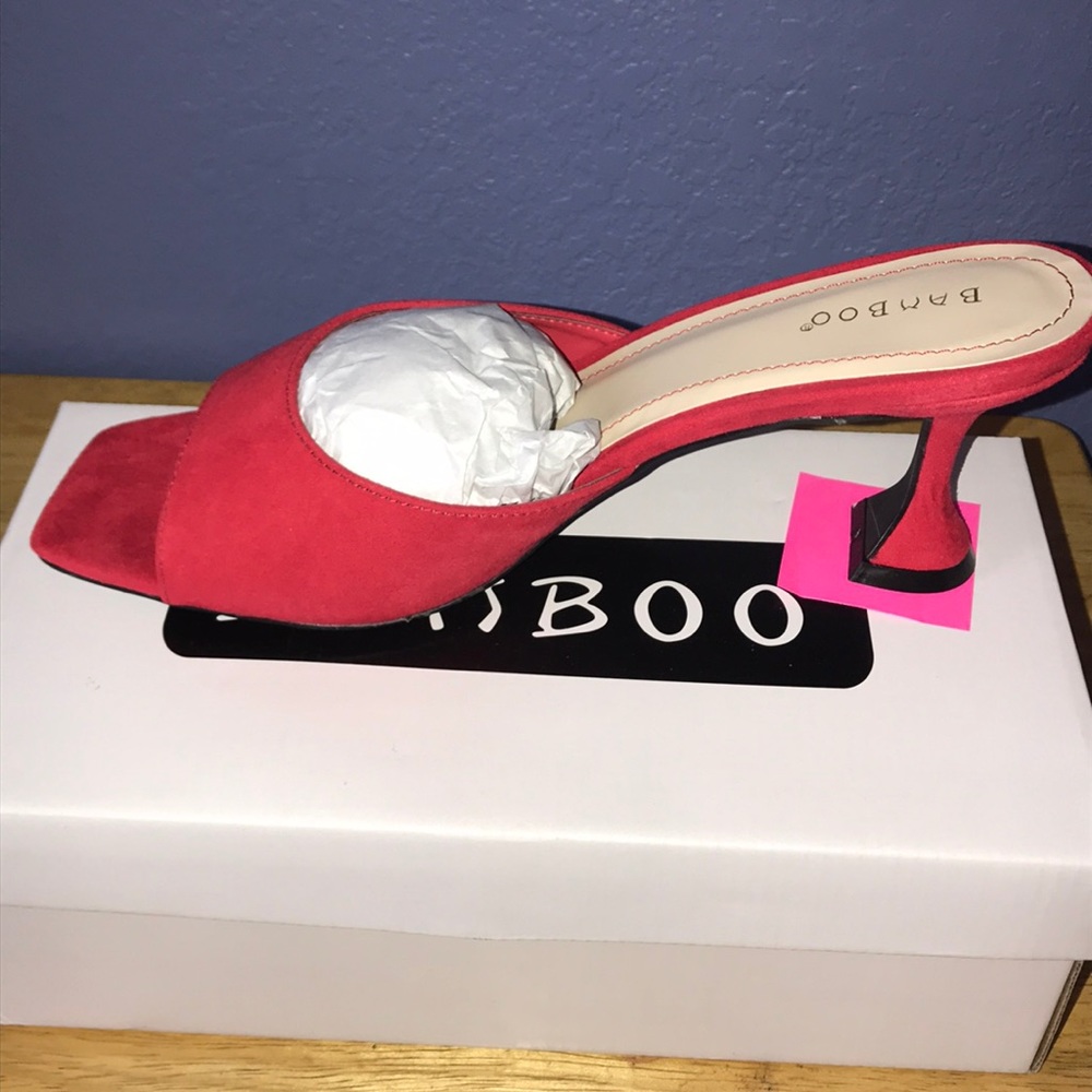 Shoe - Picture 1 of 6